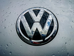 VW Stock: Don’t Go Bottom Fishing Yet