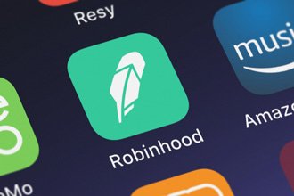 7 Top Robinhood Stocks: Do the Pros Agree?